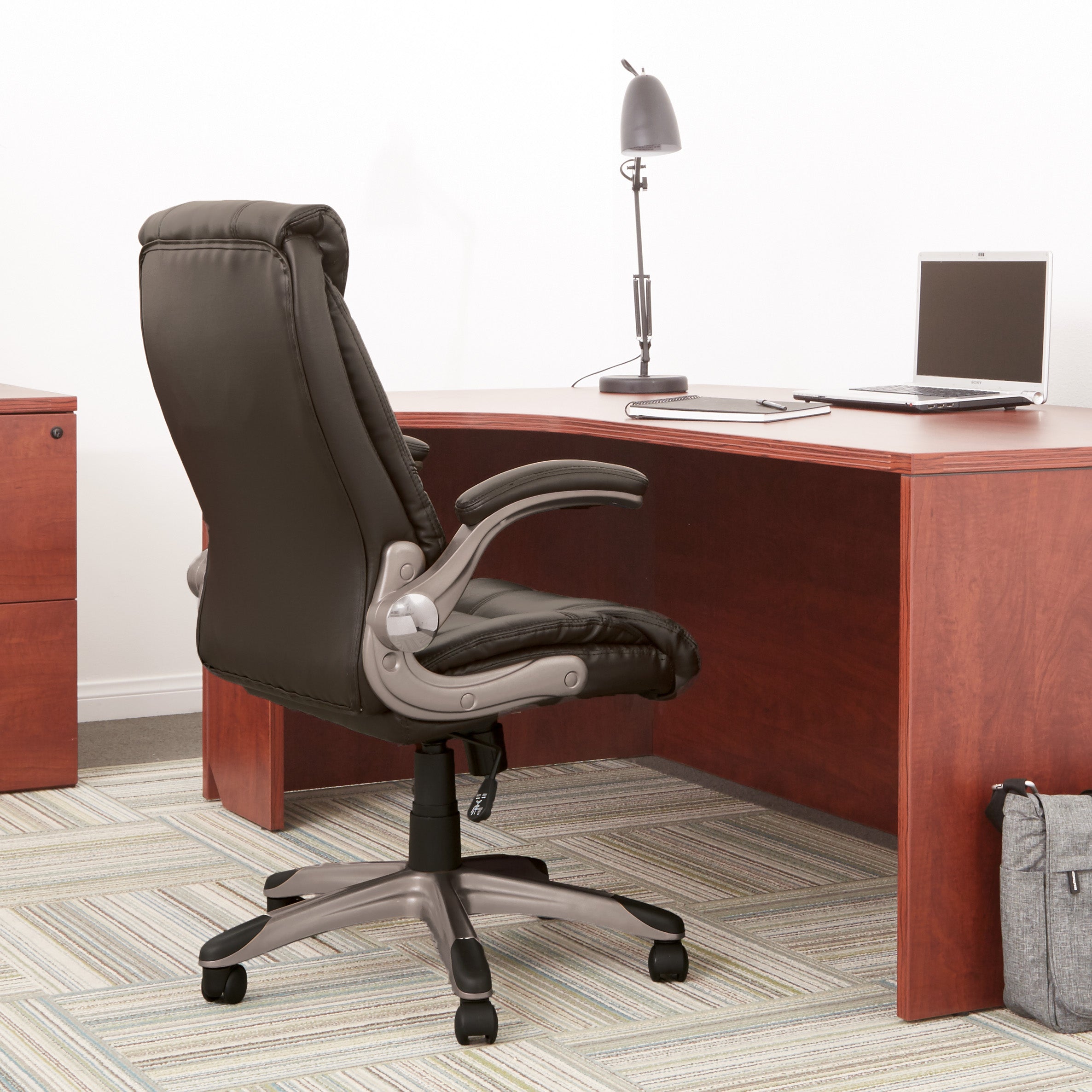 Faux Leather Mid Back Mgrs Chair